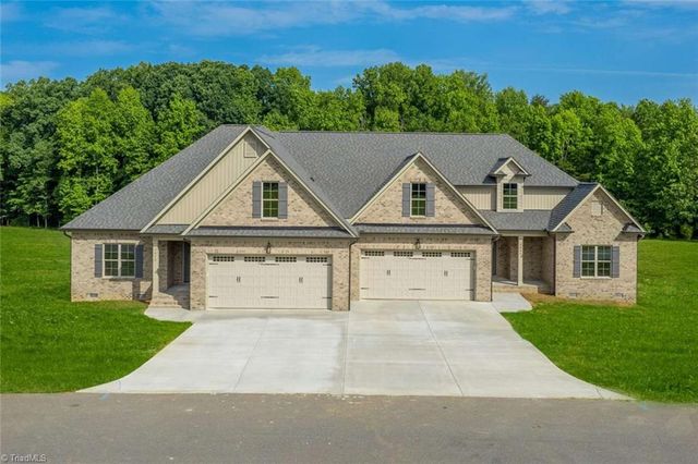 7008 Westfield Village Circle S, Summerfield, NC 27358
