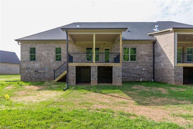 7008 Westfield Village Circle S, Summerfield, NC 27358