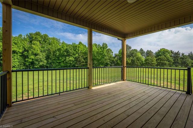 7008 Westfield Village Circle S, Summerfield, NC 27358