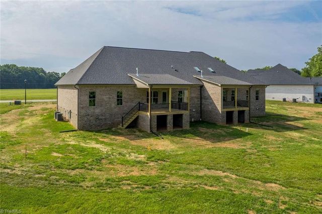 7008 Westfield Village Circle S, Summerfield, NC 27358