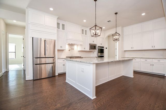 8526 Tombron Grove Road, Magnolia, TX 77354