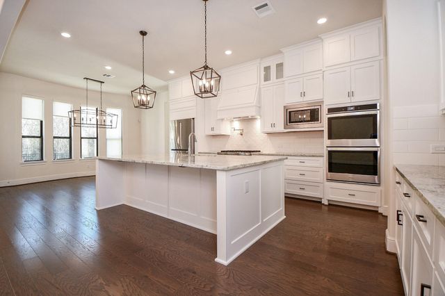 8526 Tombron Grove Road, Magnolia, TX 77354