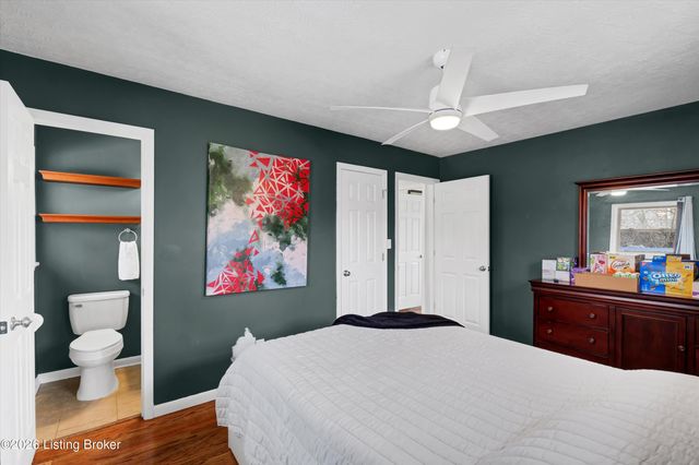 5917 Bay Pine Dr, Louisville, KY 40219