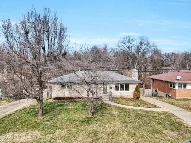 5917 Bay Pine Dr, Louisville, KY 40219