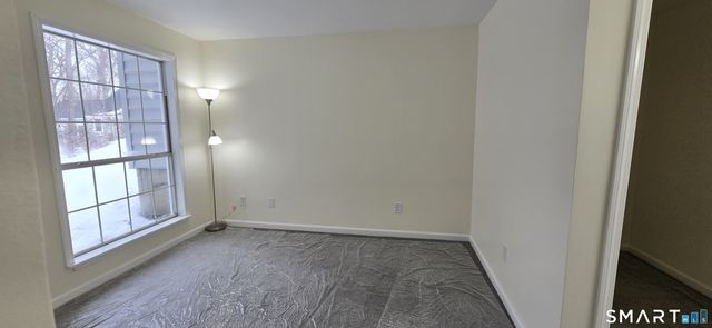 90 Crown Knoll Court APT 136, Groton, CT 06340