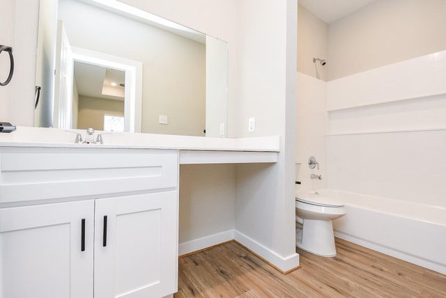 10317 Lake Road 10C, Houston, TX 77070