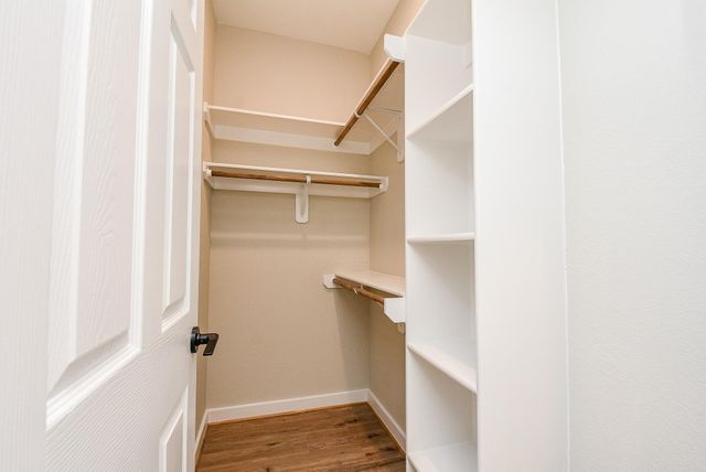10317 Lake Road 10C, Houston, TX 77070