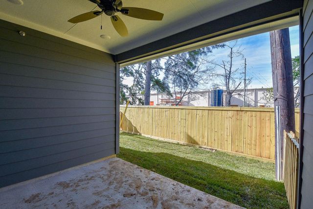 10317 Lake Road 10C, Houston, TX 77070