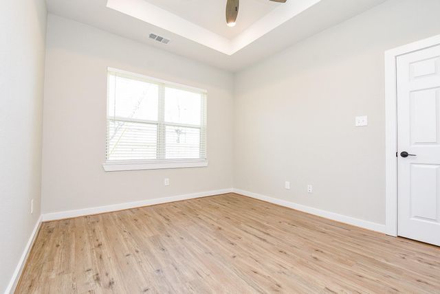 10317 Lake Road 10C, Houston, TX 77070