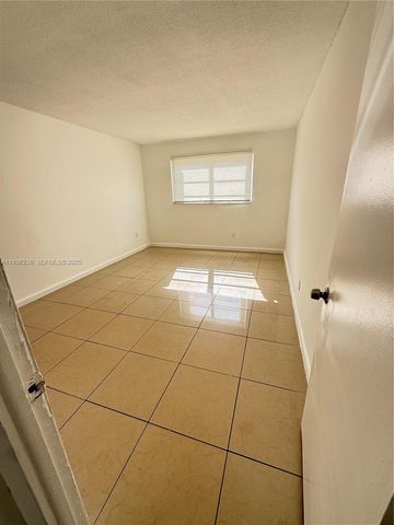 15201 NE 6th Ave C104, Miami, FL 33162