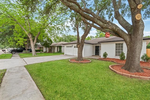 7511 Londres Drive, Houston, TX 77083