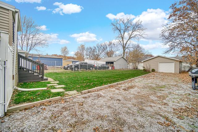 7600 W 140th Place, Cedar Lake, IN 46303