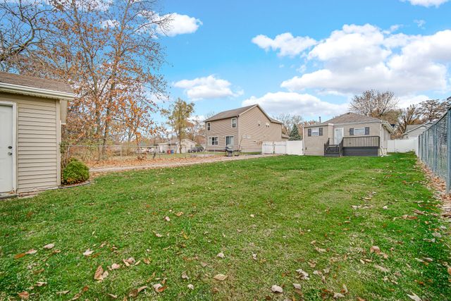 7600 W 140th Place, Cedar Lake, IN 46303