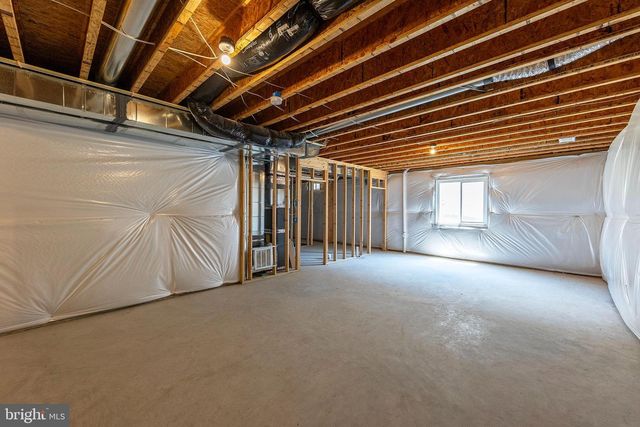 127 WESTCHESTER DR, Stephens City, VA 22655