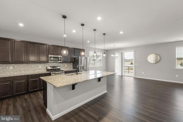 127 WESTCHESTER DR, Stephens City, VA 22655