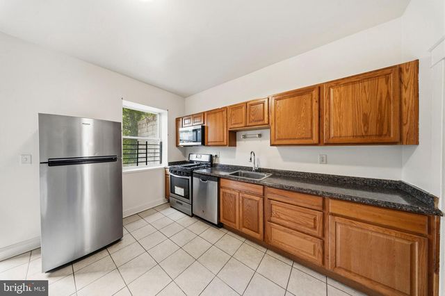 2516 W PRATT ST, Baltimore, MD 21223