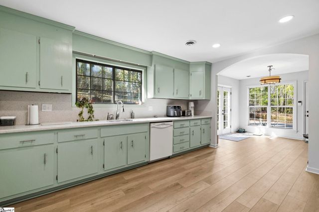 12 Coleman Drive, Travelers Rest, SC 29690