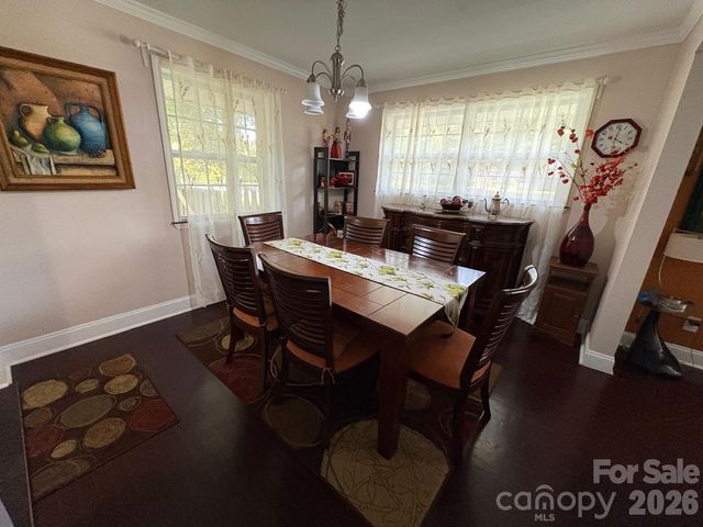 818 Hillcrest Avenue, Gastonia, NC 28052
