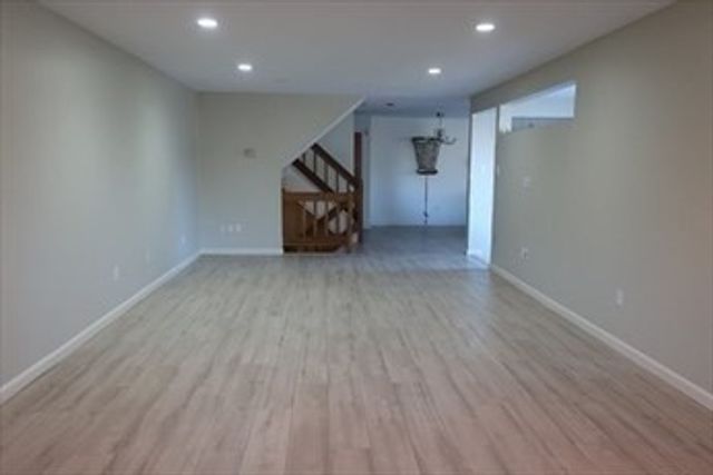 64 Arrowhead 64, Ashland, MA 01721