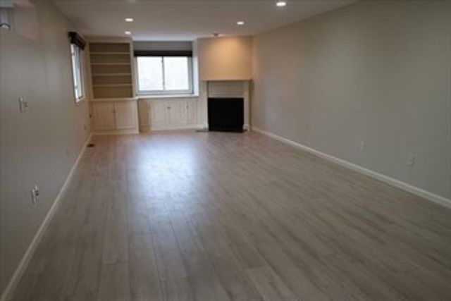 64 Arrowhead 64, Ashland, MA 01721
