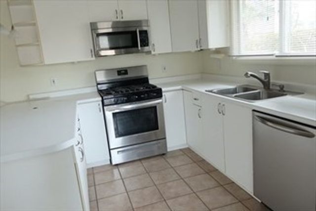 64 Arrowhead 64, Ashland, MA 01721