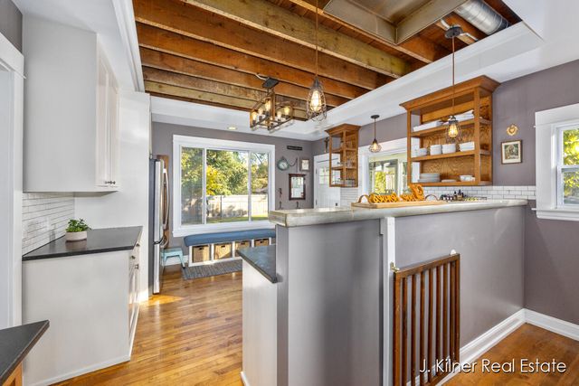 950 Covell Avenue, Grand Rapids, MI 49504