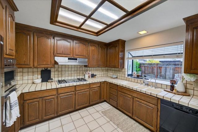 1168 Spring Hill Way, San Jose, CA 95120