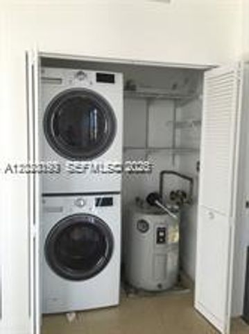 90 SW 3rd St 3204, Miami, FL 33130