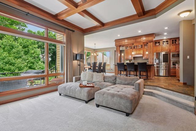 15208 Fairway Heights Road NW, Prior Lake, MN 55372