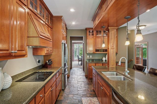 15208 Fairway Heights Road NW, Prior Lake, MN 55372