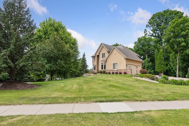 15208 Fairway Heights Road NW, Prior Lake, MN 55372