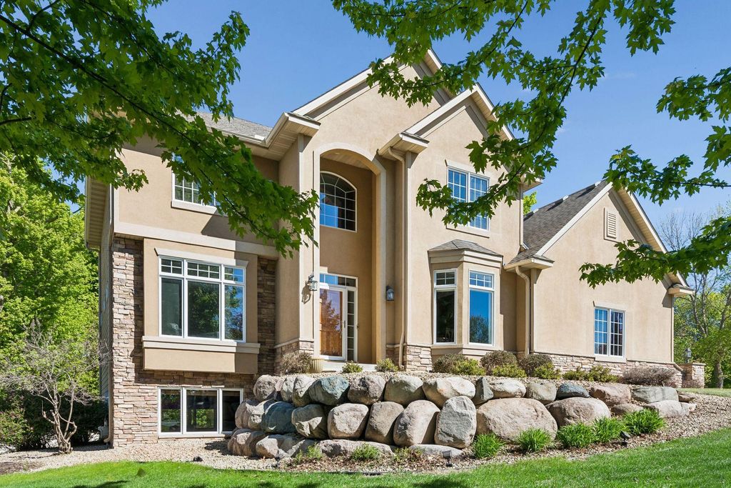 15208 Fairway Heights Road NW, Prior Lake, MN 55372