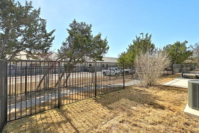 1144 Lucca DR 6, Dripping Springs, TX 78620