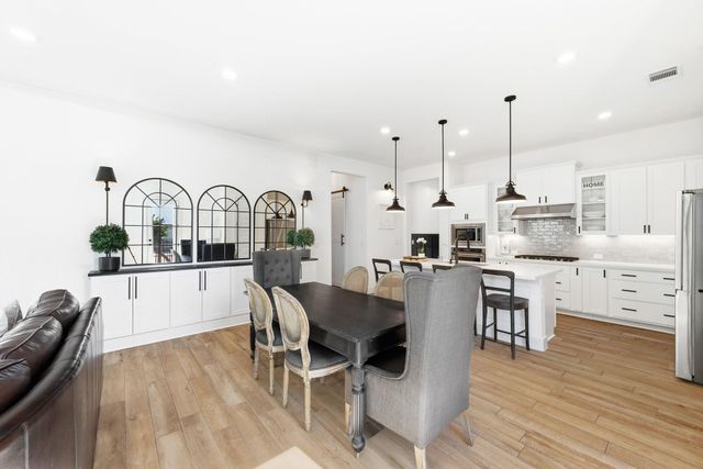 1144 Lucca DR 6, Dripping Springs, TX 78620