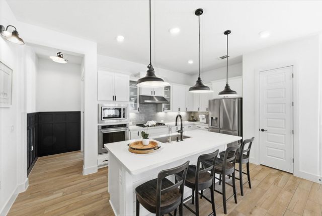 1144 Lucca DR 6, Dripping Springs, TX 78620