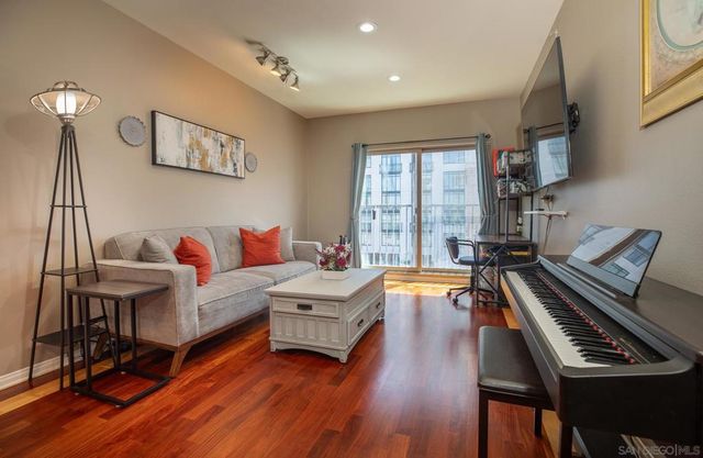 450 J St 7091, San Diego, CA 92101