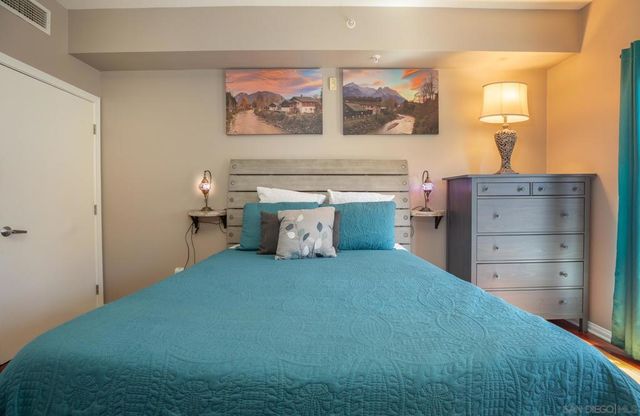 450 J St 7091, San Diego, CA 92101