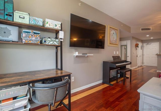 450 J St 7091, San Diego, CA 92101