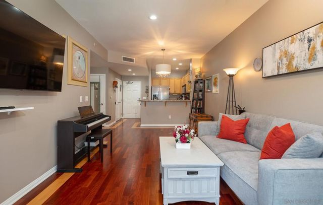 450 J St 7091, San Diego, CA 92101