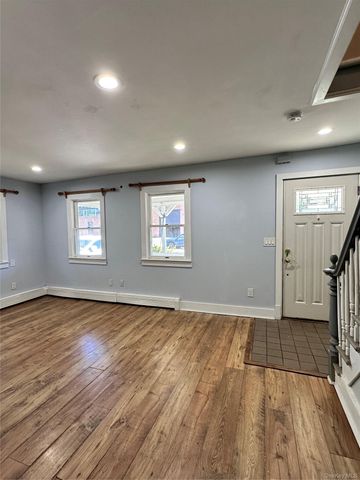 47 Henry Street, Sayville, NY 11782