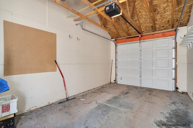 3527 HYNDS BLVD, Cheyenne, WY 82001