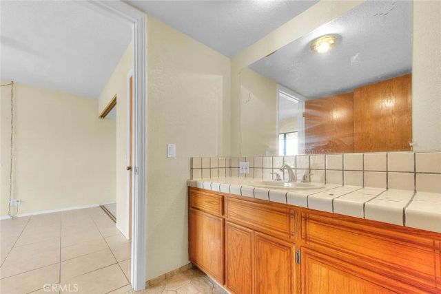 16770 Rocky Glen, Lake Mathews, CA 92570