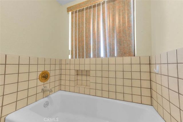 16770 Rocky Glen, Lake Mathews, CA 92570