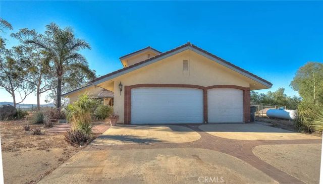 16770 Rocky Glen, Lake Mathews, CA 92570