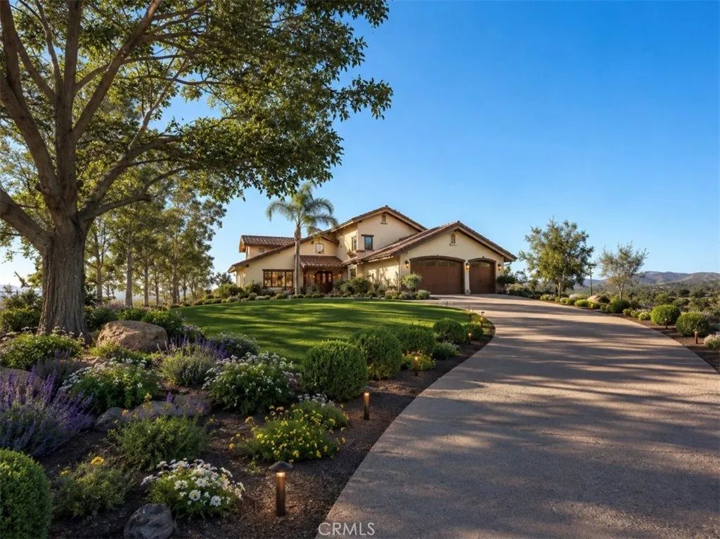 16770 Rocky Glen, Lake Mathews, CA 92570