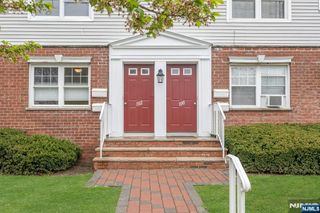 102 Hastings Avenue, Rutherford, NJ 07070