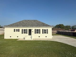 129 Fern Lane, Houma, LA 70364