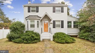 5300 WILSON BLVD, Arlington, VA 22205