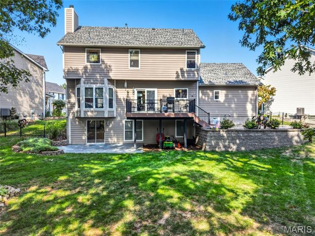 728 Highland Glen Drive, Ballwin, MO 63021