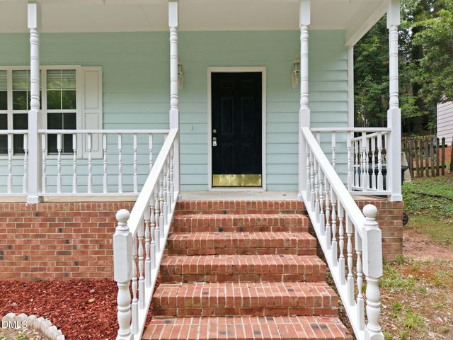 3805 Hollycrest Court, Raleigh, NC 27612